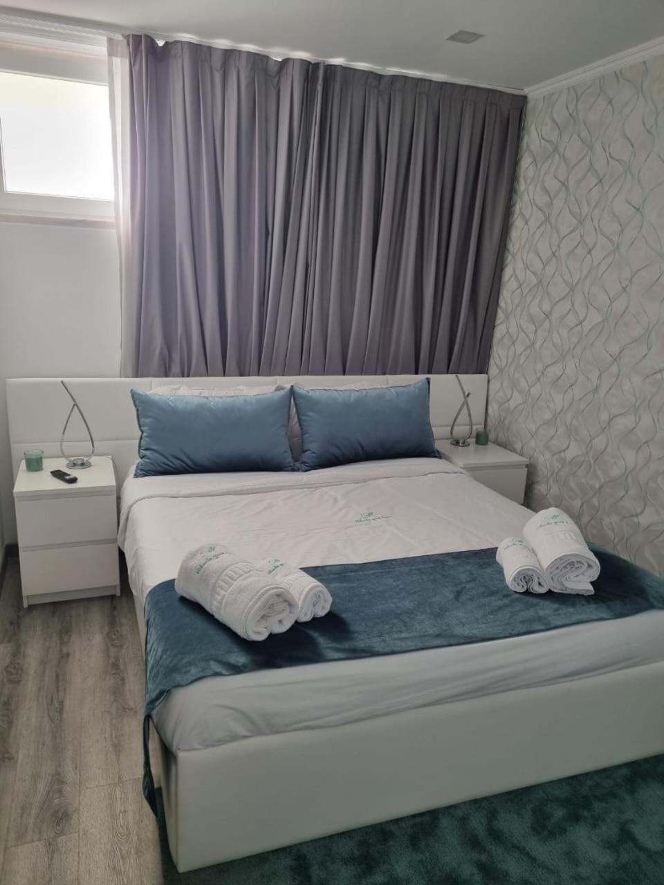 Mikaela Guest House โอดิเวลัส ภายนอก รูปภาพ